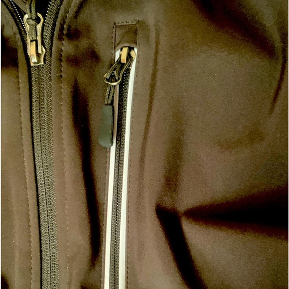 FREE TECH Black Zip Jacket - Size Large/42-44 - Picture 6 of 10